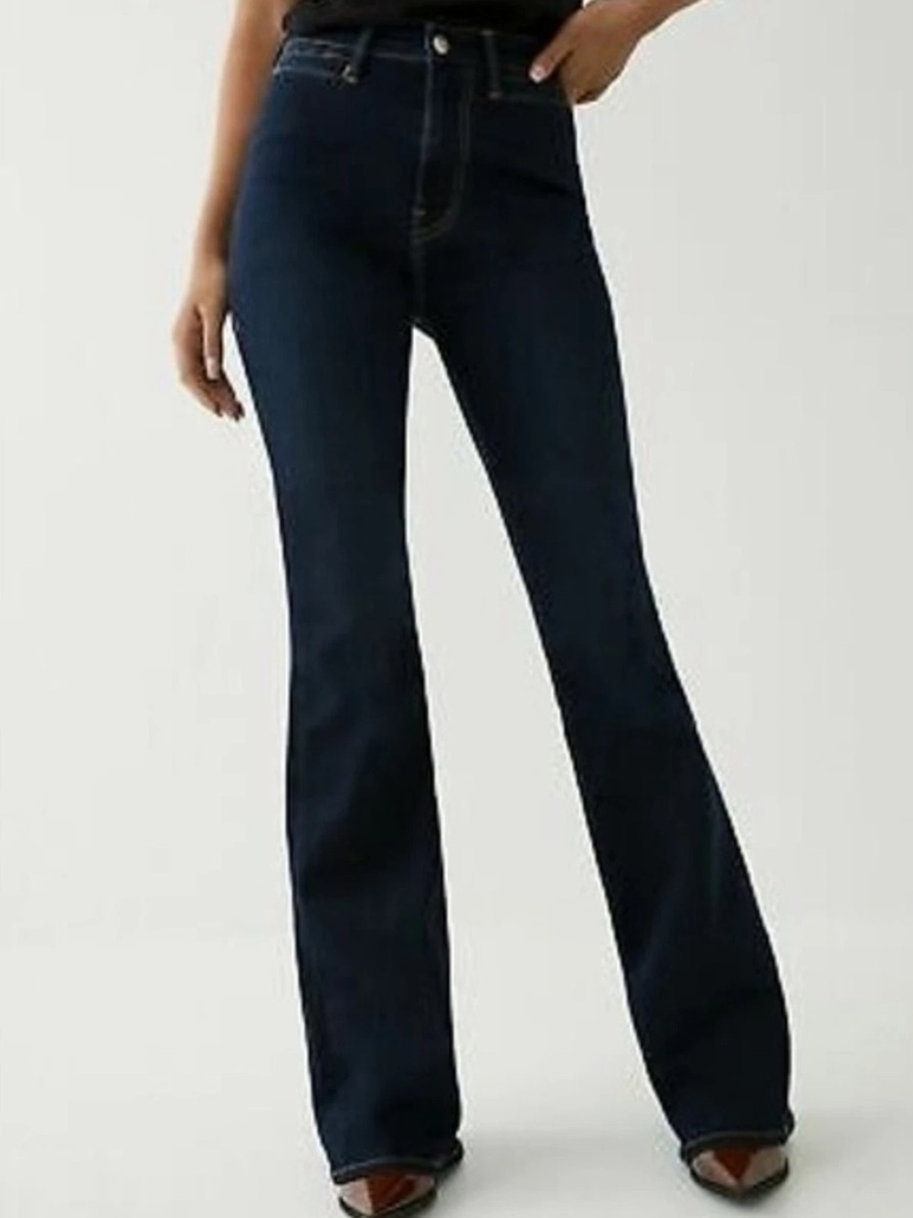 True Religion Fey High Rise Modern Flare in Lonestar Dark Blue Wash Size 24